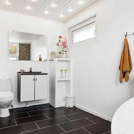 Gerwin - 3km From The Sea By Interhome